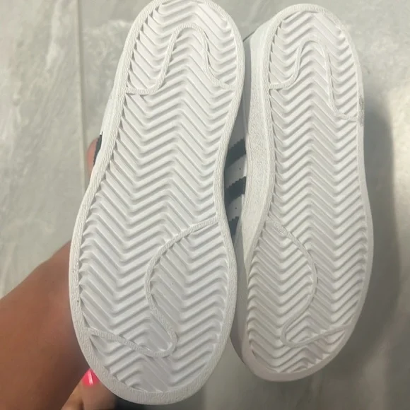 Kids Adidas size 10K - Picture 3 of 6